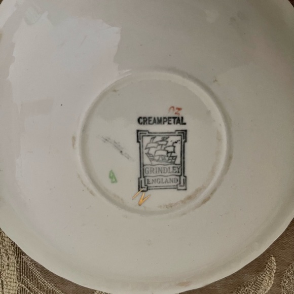 Creampedal Grindley England Teacup & Saucer - Picture 8 of 15
